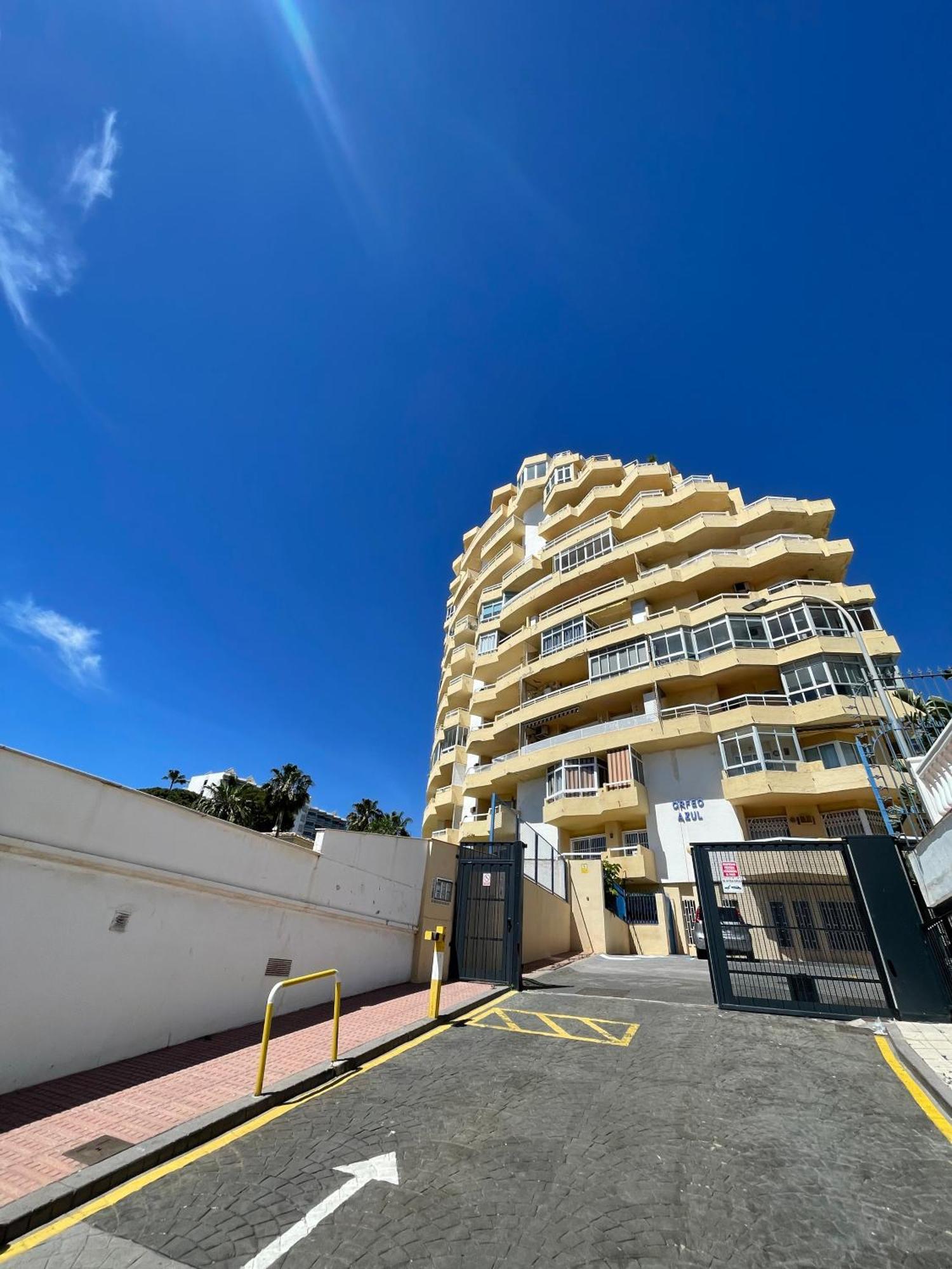 Vistas Al Mar Y Al Puerto Deportivo Leilighet Benalmádena Eksteriør bilde